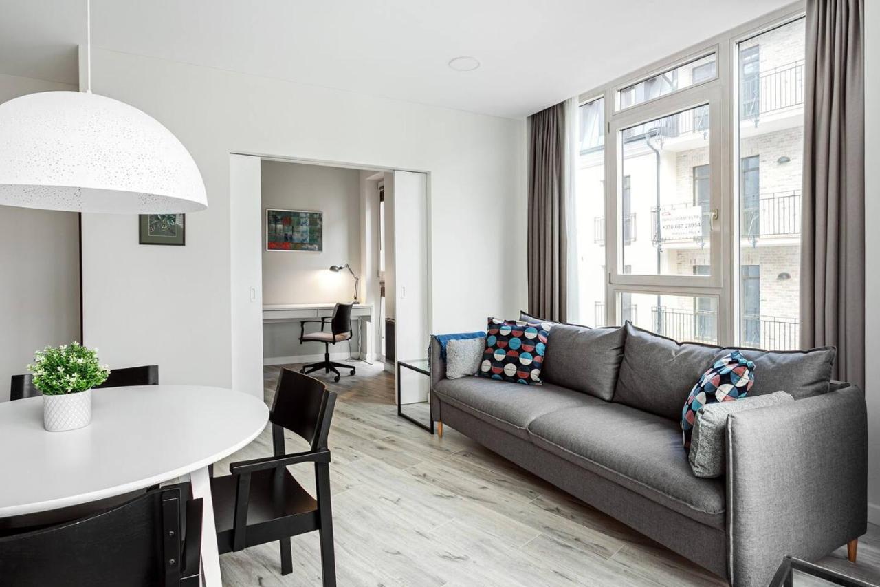 Happy Inn Vip, Self Check-In-24X7, A-C, Parking-In-The-Underground-Garage VNO Exteriör bild