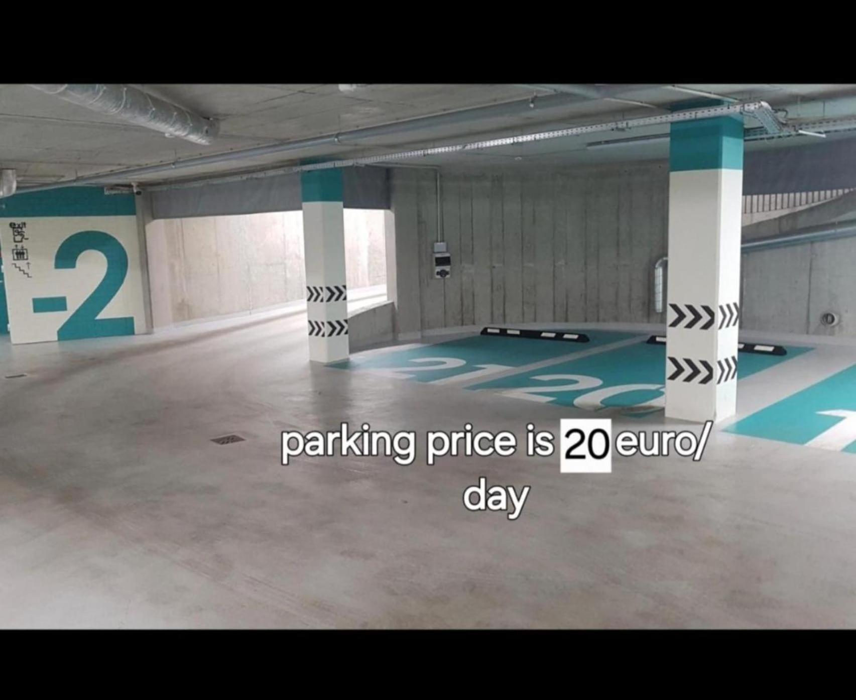Happy Inn Vip, Self Check-In-24X7, A-C, Parking-In-The-Underground-Garage VNO Exteriör bild